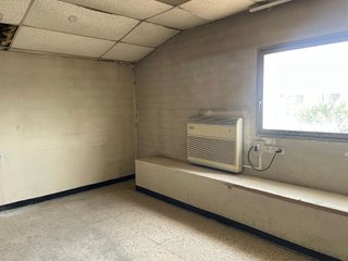 Nave industrial en venta en Palau-solità i Plegamans