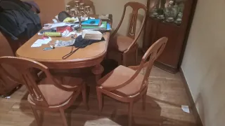 Mesa + 4 sillas comedor