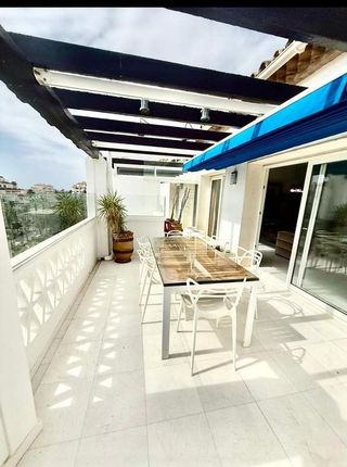 Ático en alquiler en Puerto Banús en Marbella