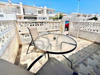 Casa adosada en venta en Nueva Torrevieja - Aguas Nuevas en Torrevieja