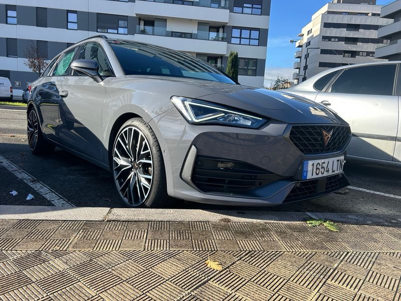 CUPRA Leon 2021 - foto 1