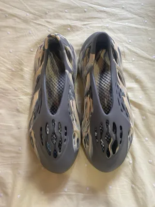 Yeezy Foam Runner Talla 47
