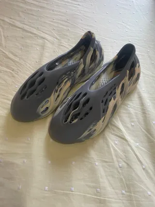 Yeezy Foam Runner Talla 47