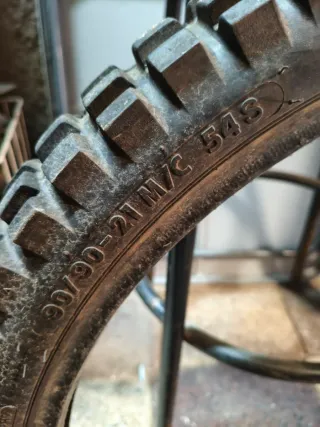 Neumático Moto 90/90/21