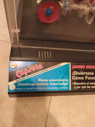 Capsela Motorized Science Construction Toy System