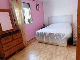 Piso en venta en Colonia Requena en Alicante