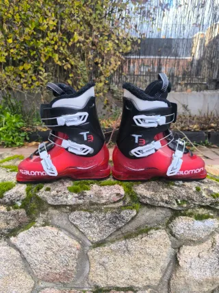 Botas y esquís niños