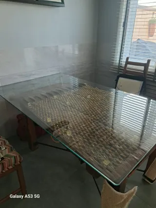 Mesa salon, realizada con un trillo antiguo