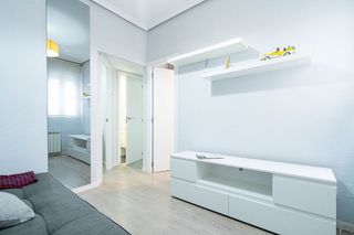 Ático en alquiler en Ibiza en Madrid