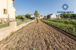Terreno en venta en Zubia (La)