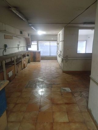 Local comercial en alquiler en Carranque - Haza Cuevas en Málaga