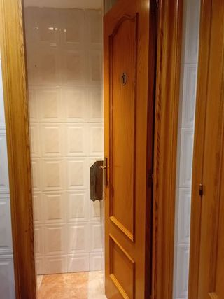 Bar en venta en Gavarra en Cornellà de Llobregat