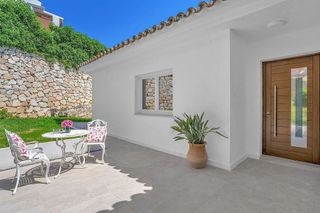 Chalet en alquiler en El Faro de Calaburra - Chaparral en Mijas