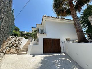 Chalet en alquiler en El Faro de Calaburra - Chaparral en Mijas