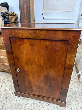 Aparador de caoba