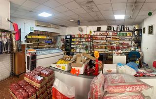 Local comercial en venta en Benicalap en Valencia