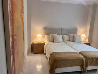 Ático en alquiler en Puerto Banús en Marbella