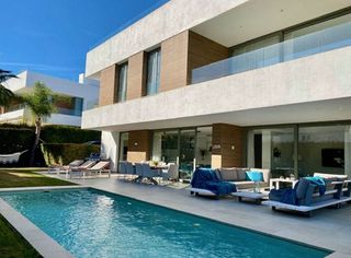 Chalet en alquiler en Paraíso - Atalaya- Benamara en Estepona