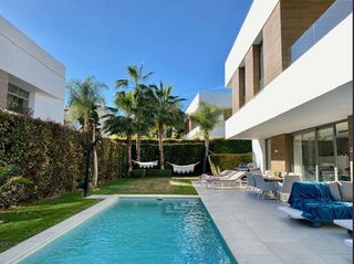 Chalet en alquiler en Paraíso - Atalaya- Benamara en Estepona