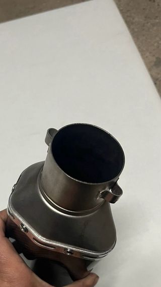 Silenciador Akrapovič Carbono Moto