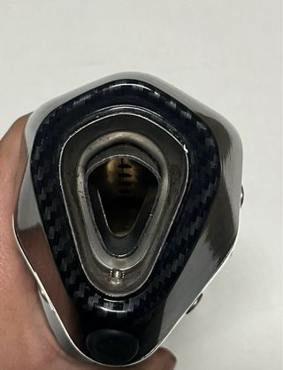 Silenciador Akrapovič Carbono Moto