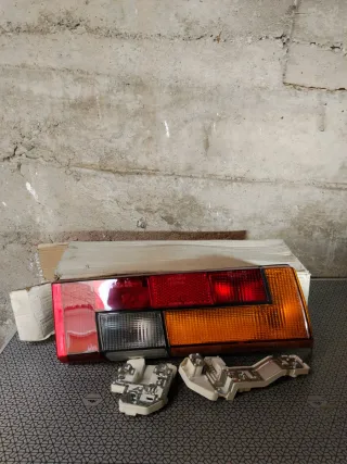 Piloto trasero derecho Alfa Romeo 33 Serie 2