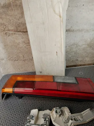 Piloto trasero derecho Alfa Romeo 33 Serie 2