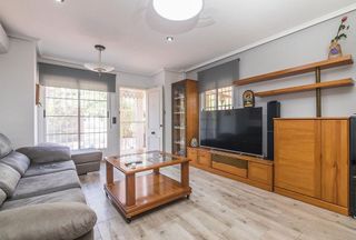 Casa adosada en venta en Ciutat Esportiva en Elche