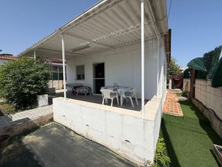 Chalet en venta en Oliva Playa en Oliva