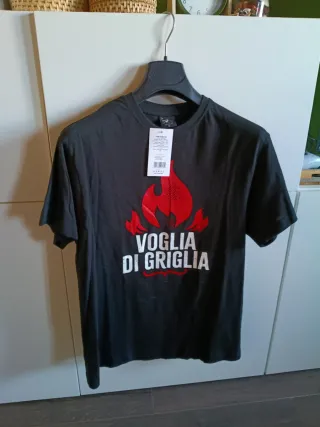 T-shirt nera Voglia di Griglia