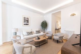 Piso en alquiler en Jerónimos en Madrid