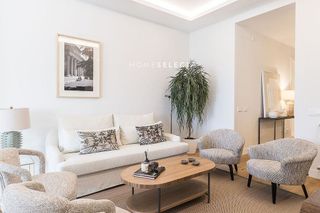 Piso en alquiler en Jerónimos en Madrid