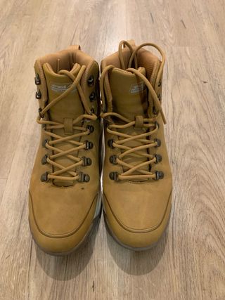 Botas de montaña Sprandi talla 38