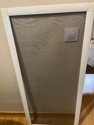 Mosquitera corredera blanca