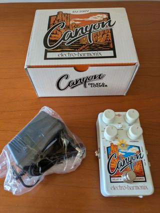 Electro Harmonix Canyon Delay Looper
