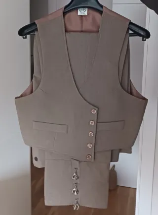 Traje corto flamenco caballero beige
