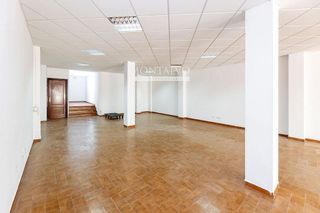 Local comercial en venta en San Antón en Armilla