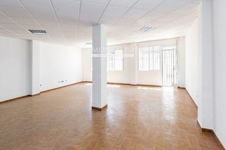 Local comercial en venta en San Antón en Armilla