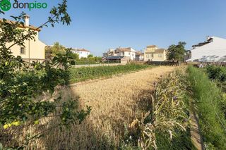 Terreno en venta en Zubia (La)