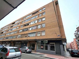 Local comercial en venta en Delicias en Valladolid