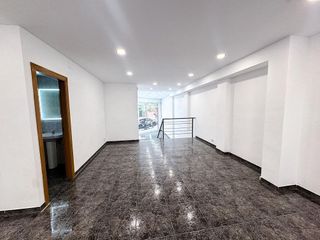 Local comercial en venta en La Salut - Lloreda en Badalona