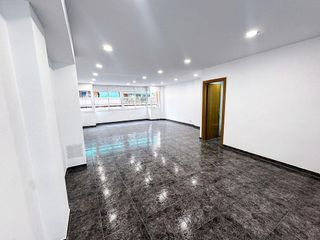 Local comercial en venta en La Salut - Lloreda en Badalona