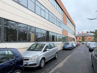 Local comercial en venta en Somosaguas en Pozuelo de Alarcón