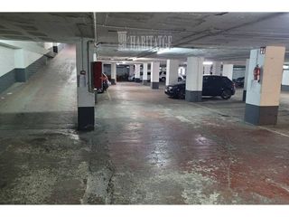 Garaje en venta en Estadi-Horta Vermella-Santa Anna en Vic