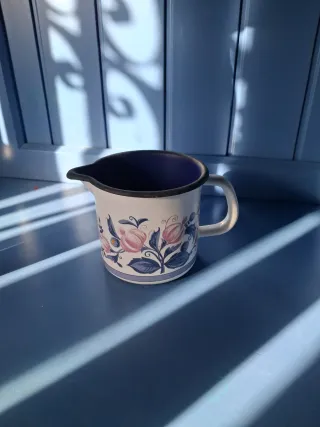 Jarra de leche antigua