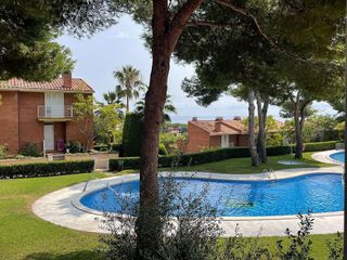 Casa adosada en venta en La Mora en Tarragona