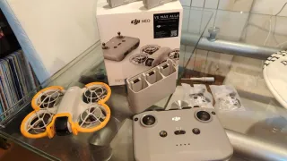 Dron DJI Neo Fly More Combo