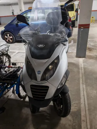 Moto Piaggio MP3 400cc