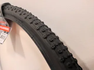 Cubierta Maxxis Larsen Mimo 700x35