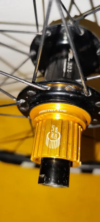 Llantas Carbono Prototype CAR3ON